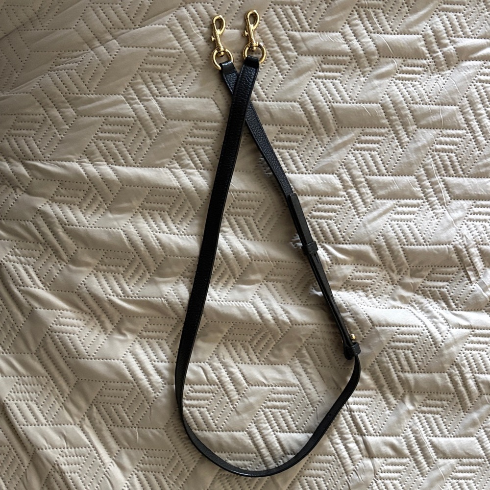 Marc Jacobs Black Leather Shoulder Strap with Gold Clasps